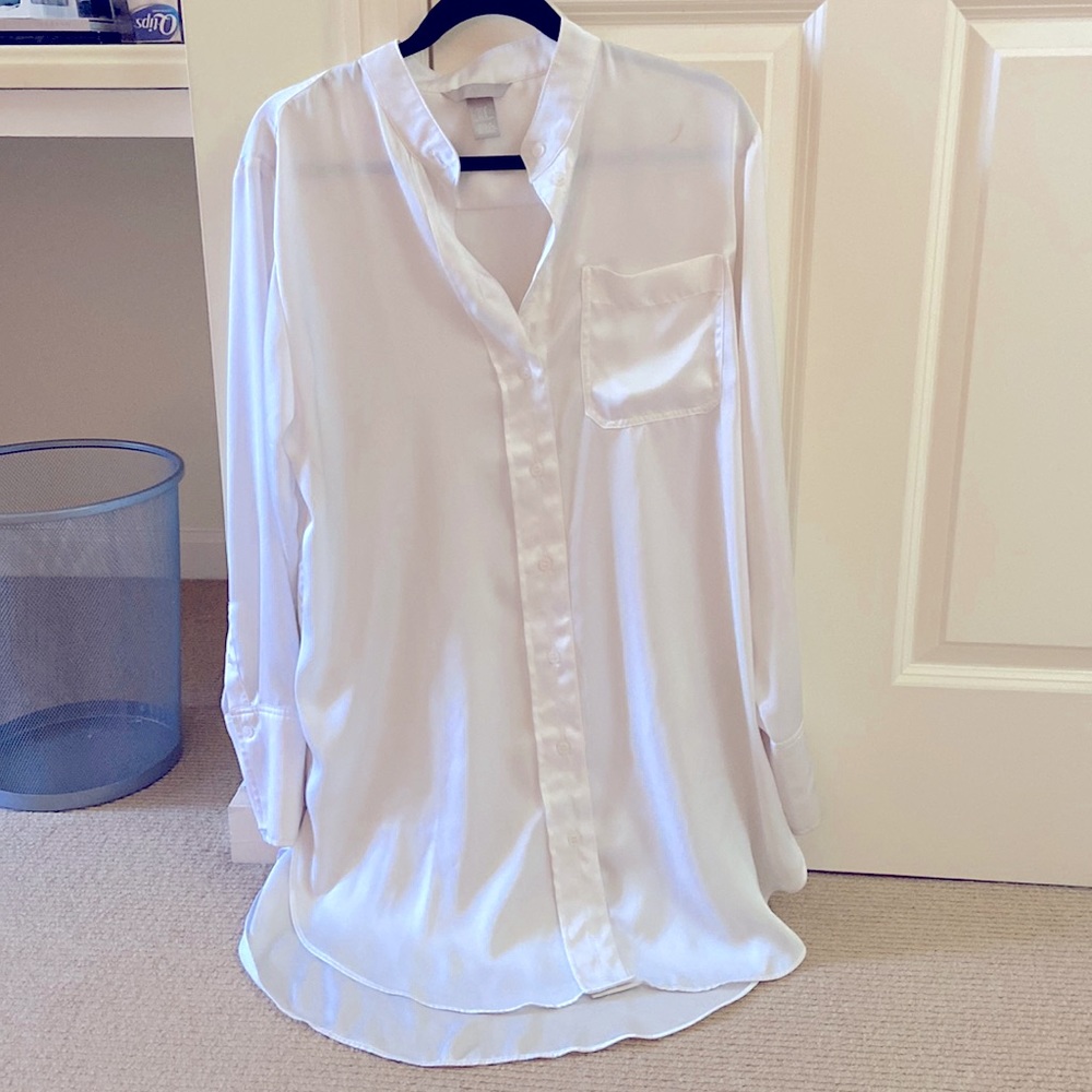 H&M - M - white blouse - never used